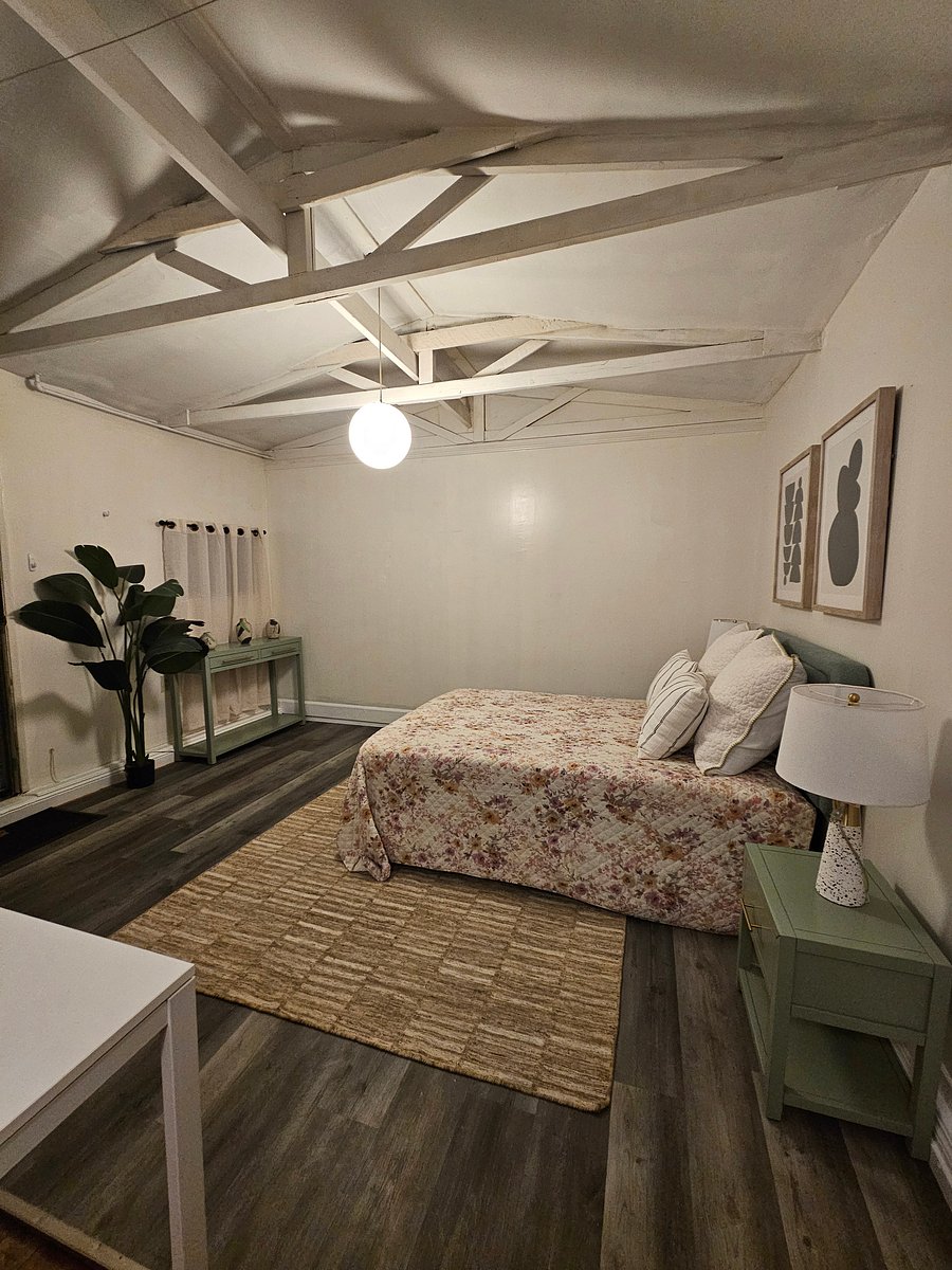 Furnished Finder property 1051609_1 photo 3