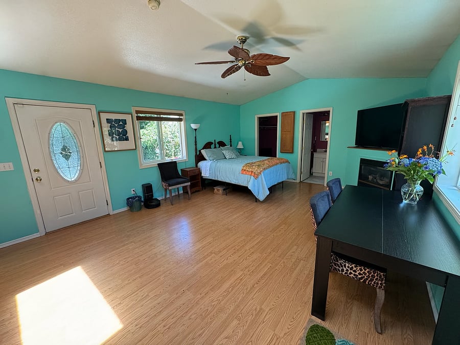 Furnished Finder property 1051619_1 photo 3