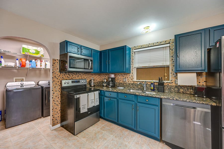 Furnished Finder property 1051661_1 photo 11