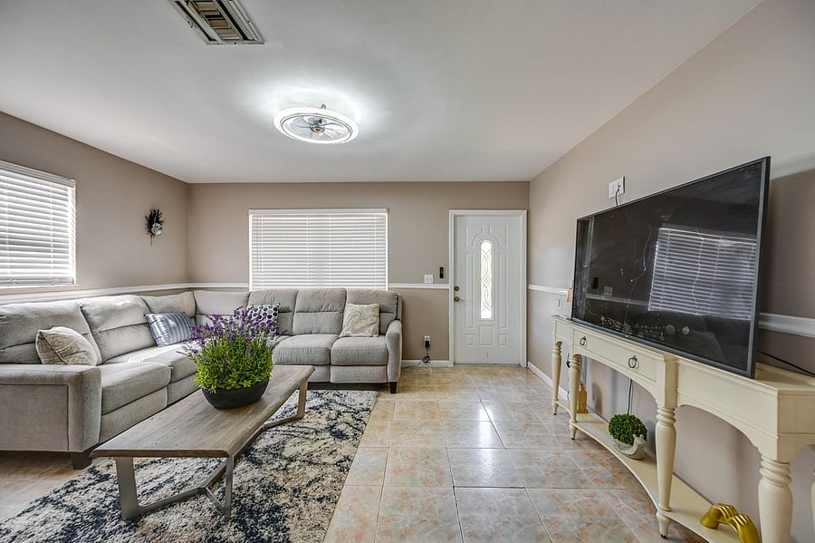 Furnished Finder property 1051661_1 photo 12
