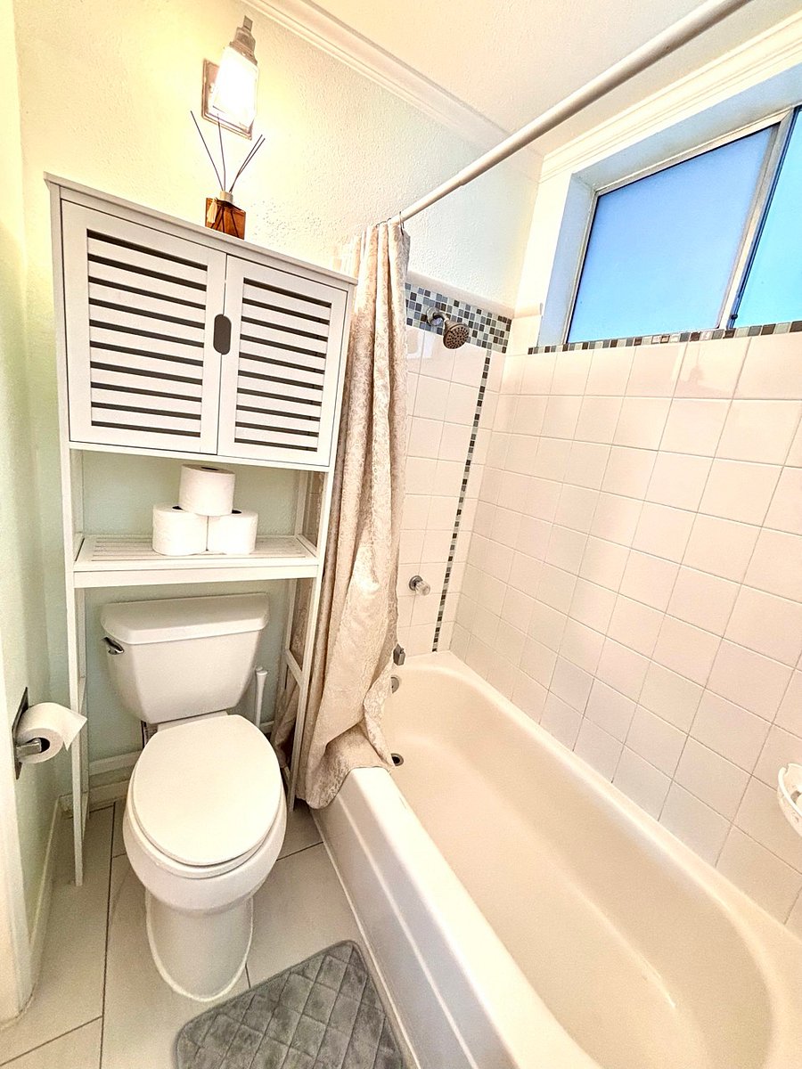 Furnished Finder property 1051674_1 photo 35