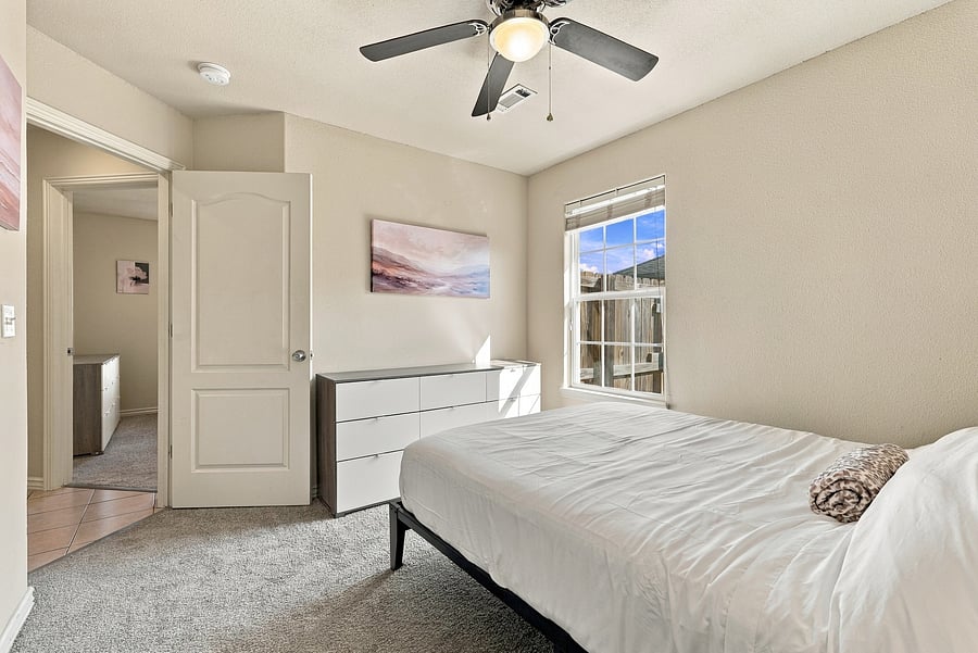 Furnished Finder property 1051697_1 photo 35