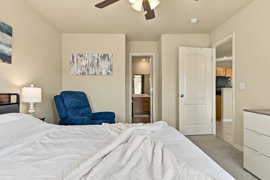 Furnished Finder property 1051697_1 photo 24