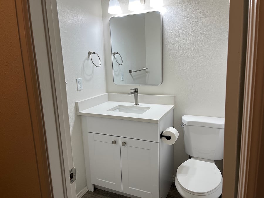 Guest Bathroom 