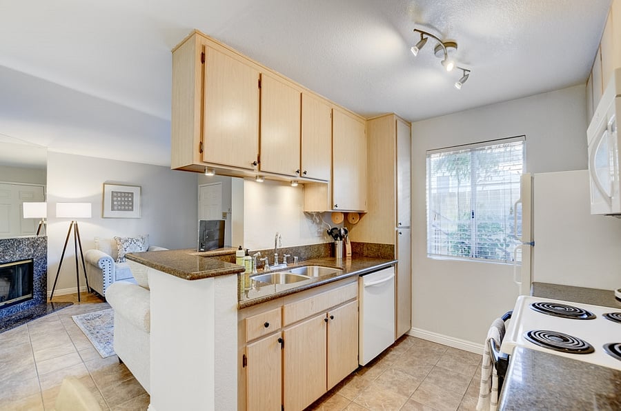 Furnished Finder property 1051736_1 photo 3