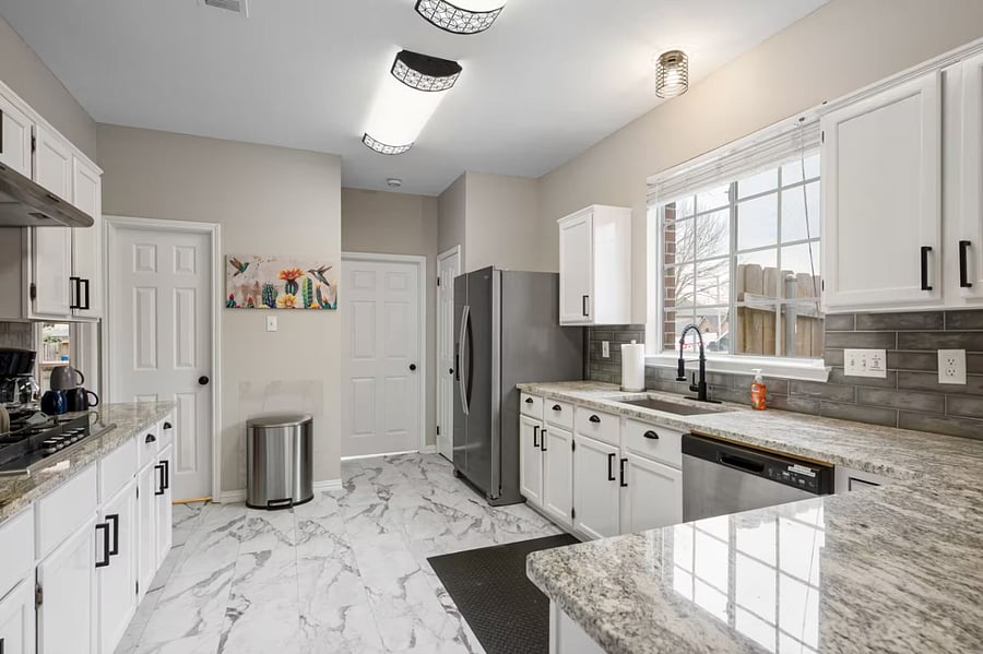 Furnished Finder property 1051770_1 photo 12