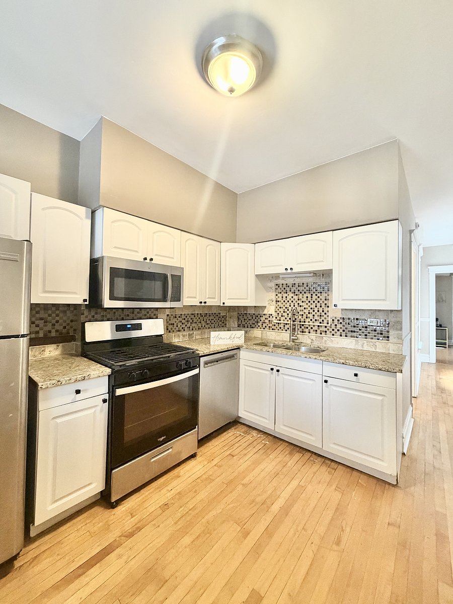 Furnished Finder property 1051774_1 photo 9