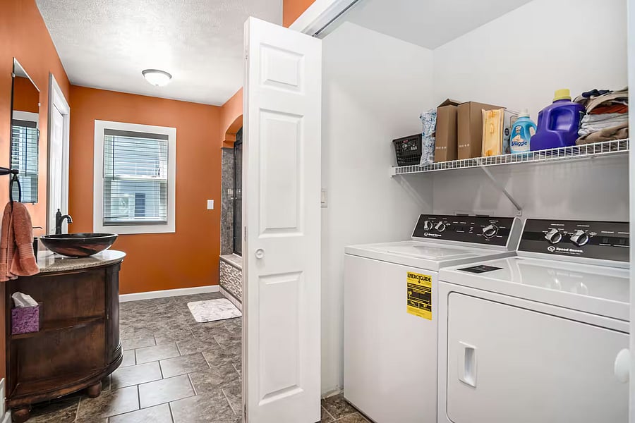 Furnished Finder property 1051788_1 photo 35