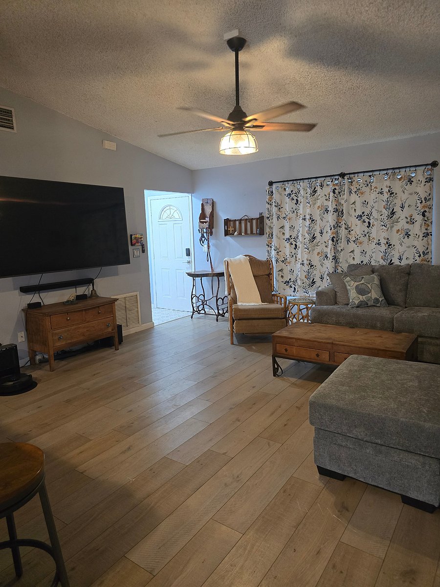 Furnished Finder property 1051806_1 photo 23