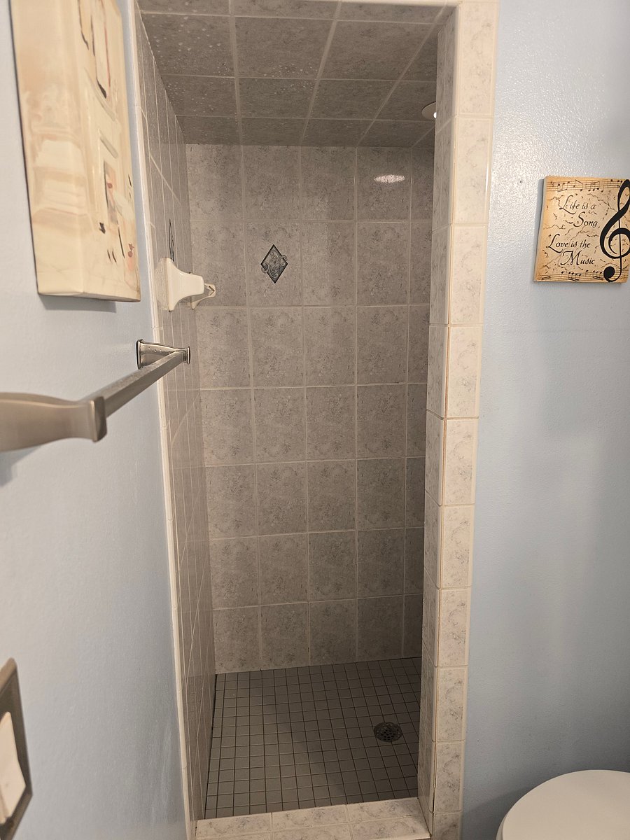 Furnished Finder property 1051806_1 photo 39
