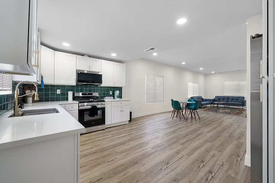 Furnished Finder property 1051824_1 photo 4