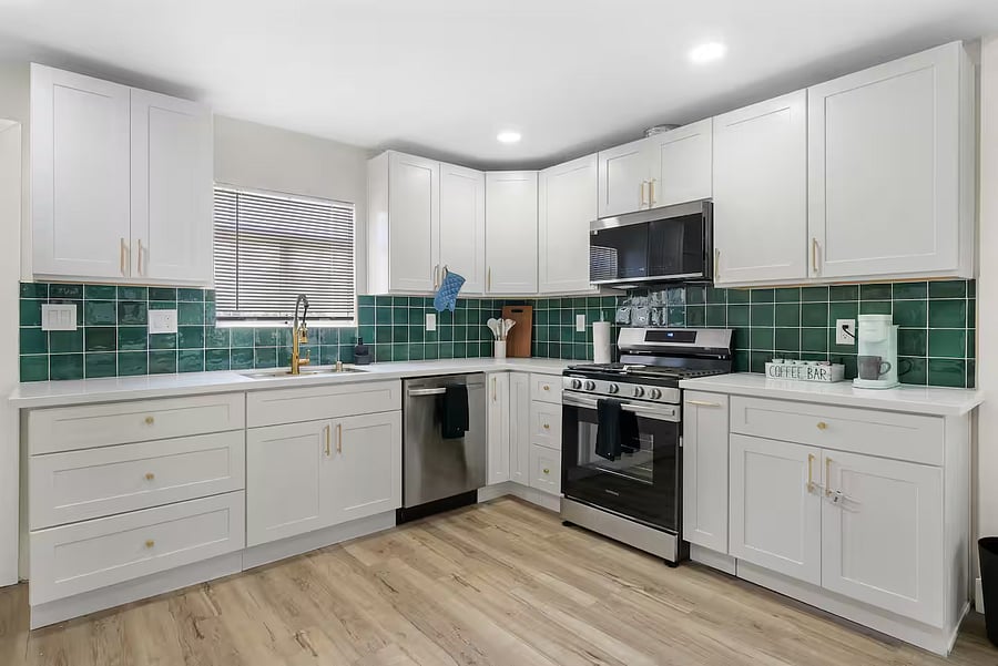 Furnished Finder property 1051824_1 photo 3