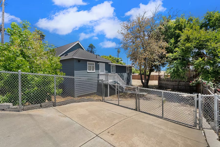 Furnished Finder property 1051824_1 photo 18