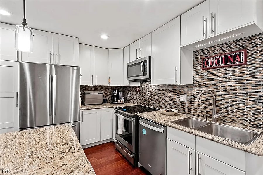 Furnished Finder property 1051825_1 photo 5