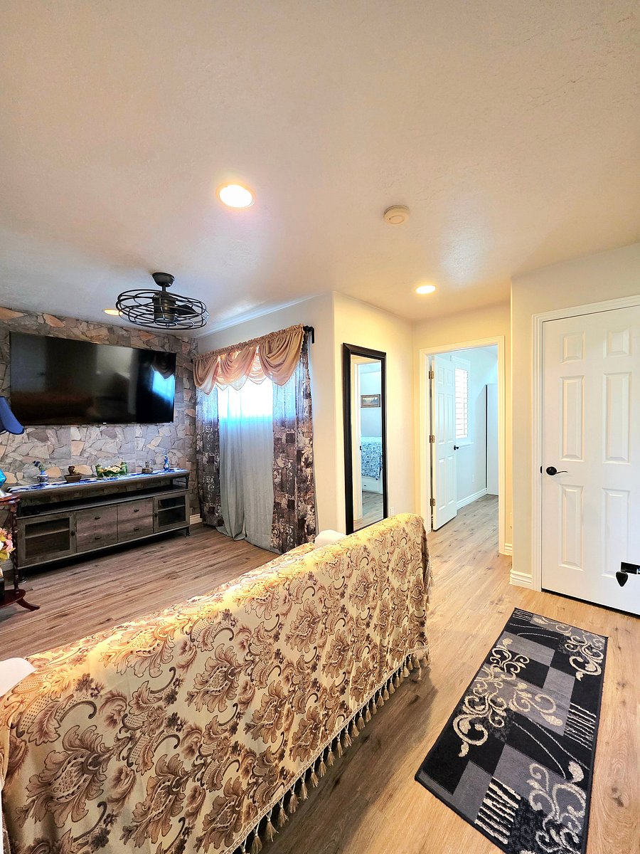 Sitting area on second story.