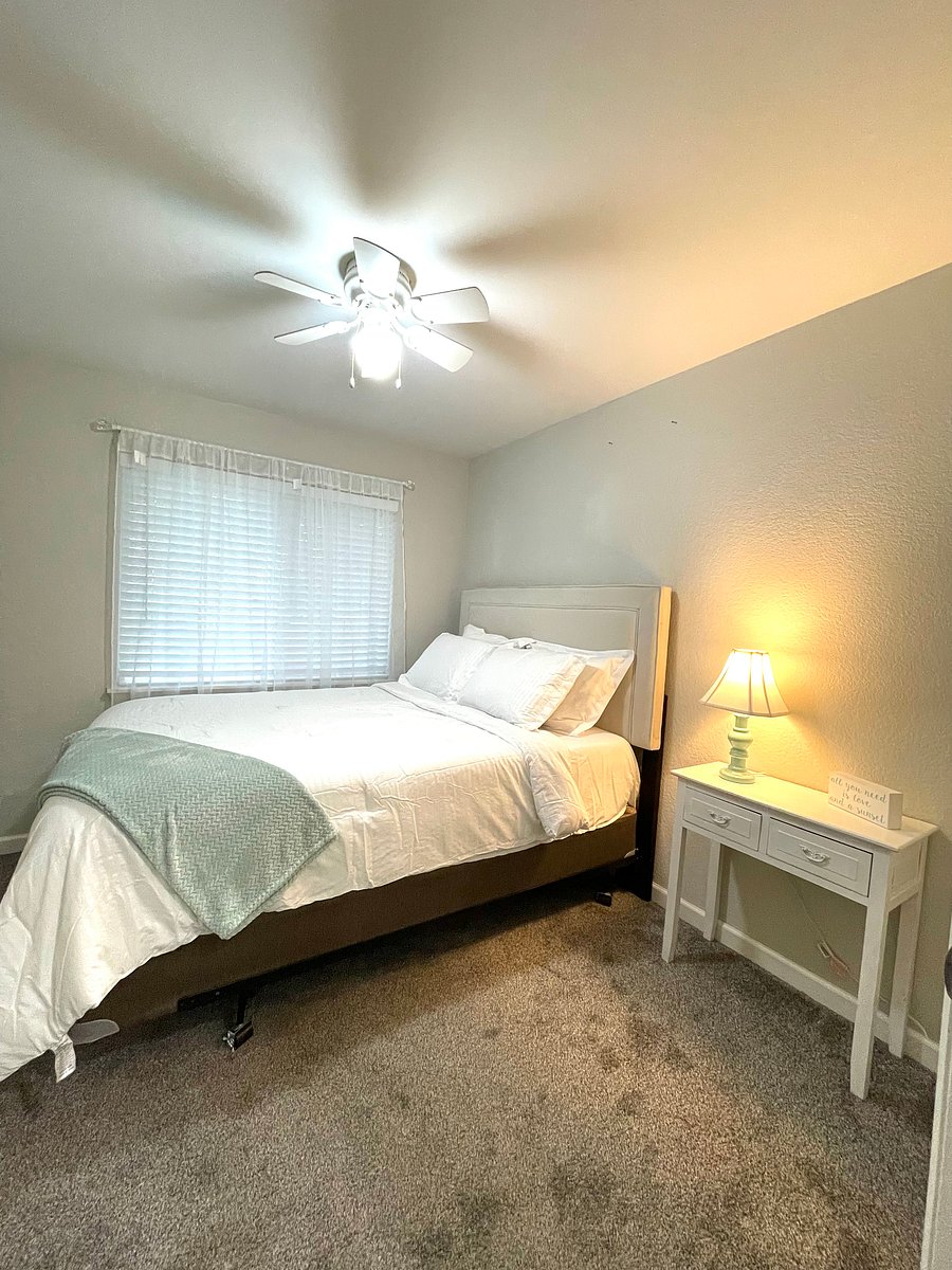 Furnished Finder property 1051849_1 photo 15