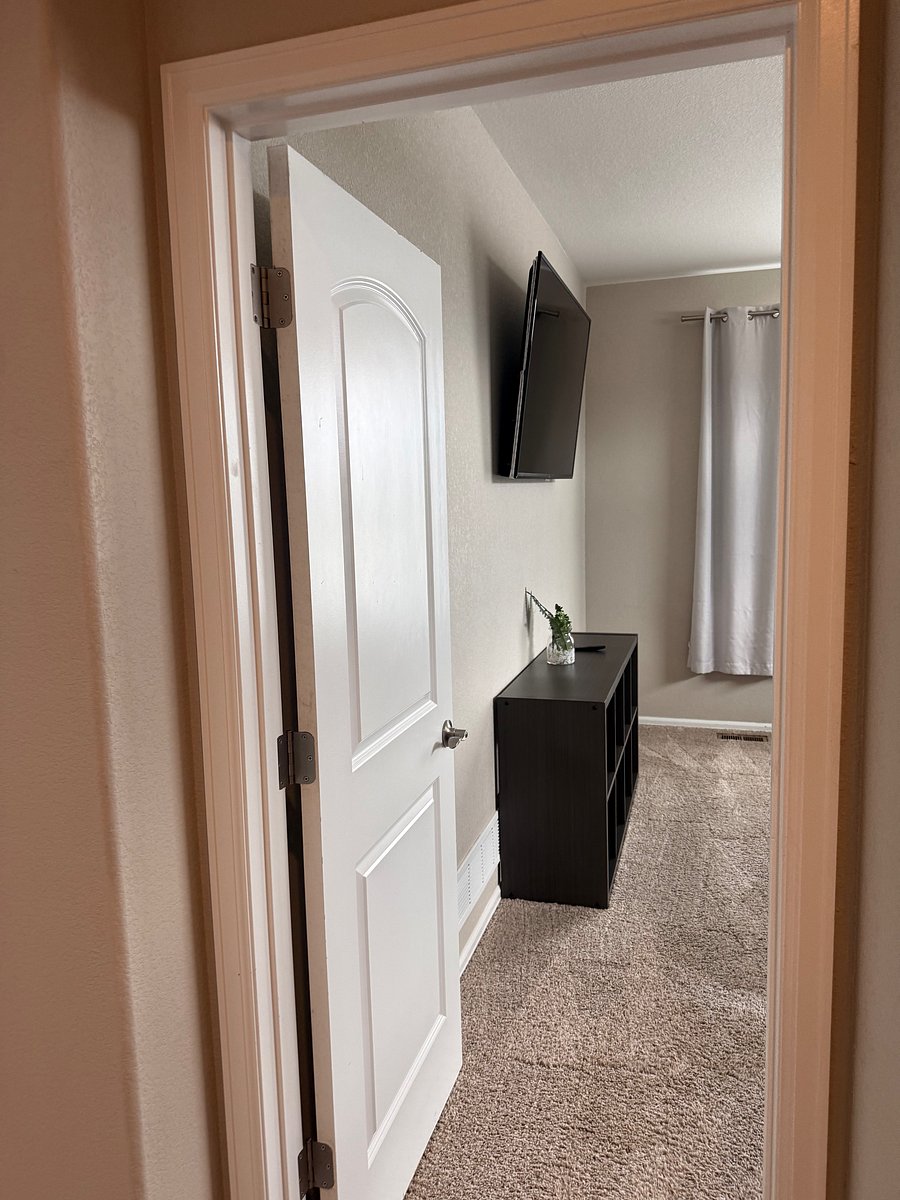 Furnished Finder property 1051851_1 photo 13