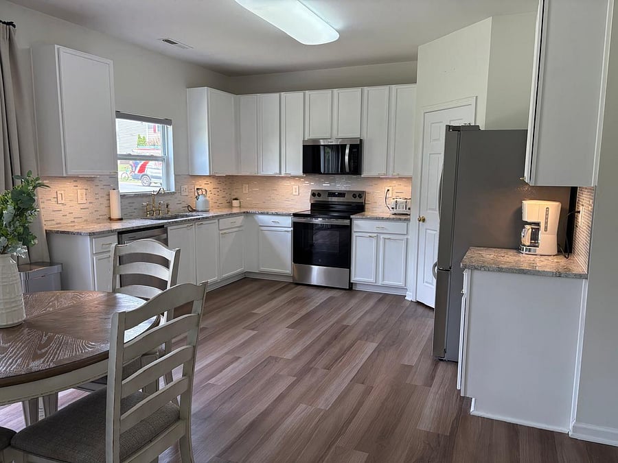 Furnished Finder property 1051871_1 photo 15
