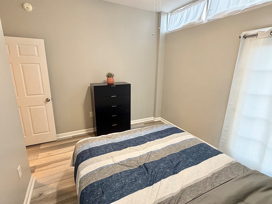 Furnished Finder property 1051878_1 photo 11