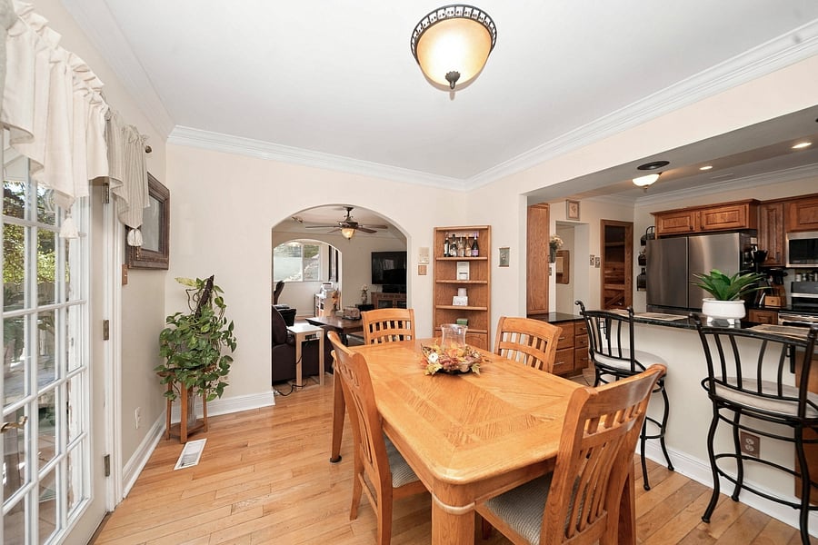 Dining room with breakfast bar to seat two.