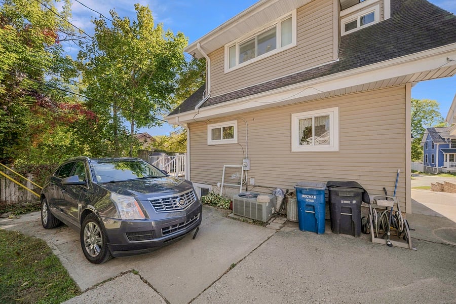 1 uncovered additional parking spot behind the house. Car not included.