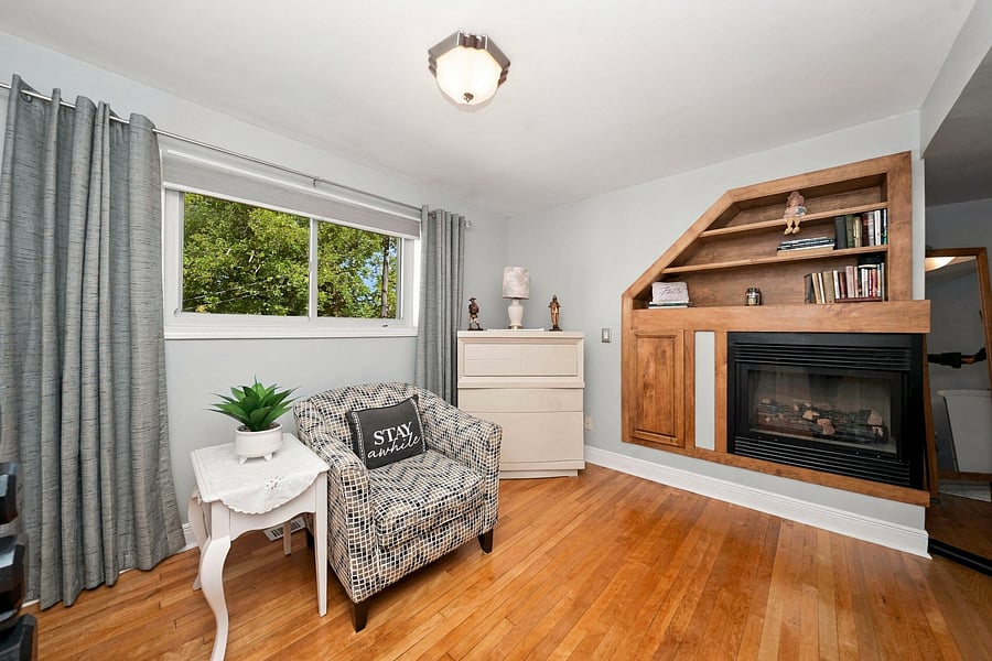 Master bedroom's seating area.