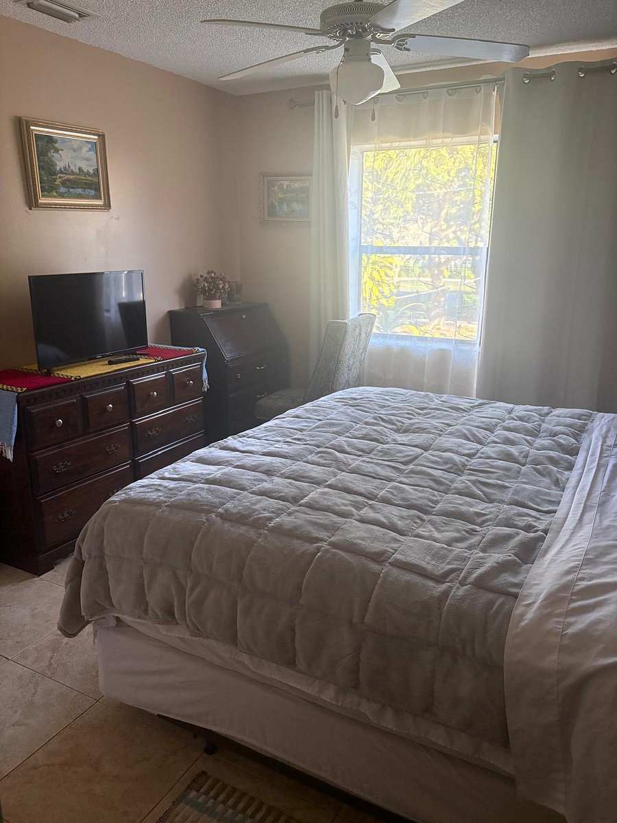 Furnished Finder property 1051927_1 photo 3