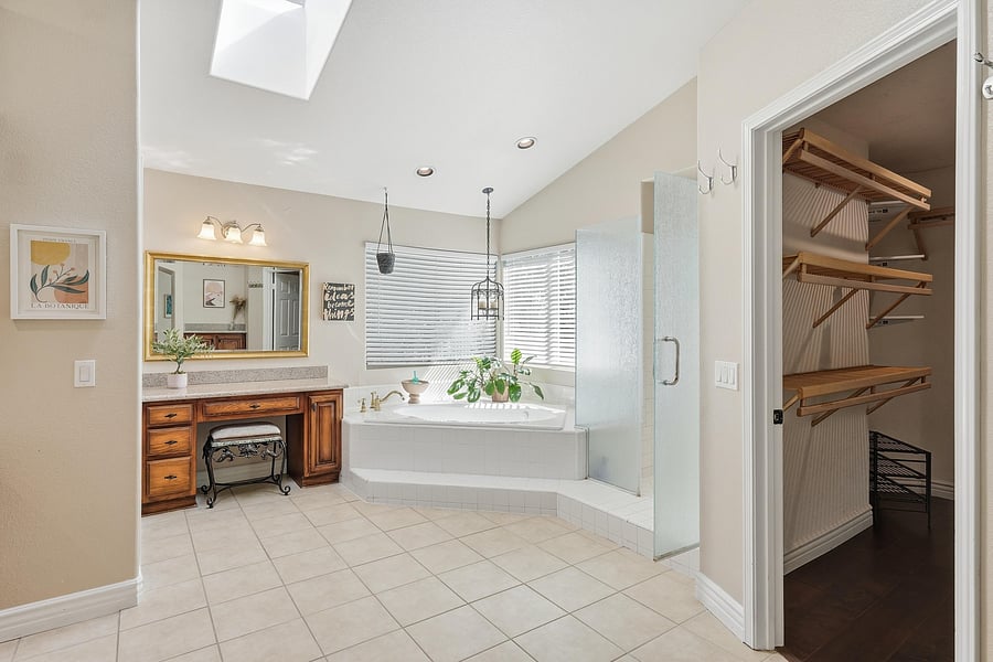 Furnished Finder property 1051934_1 photo 16