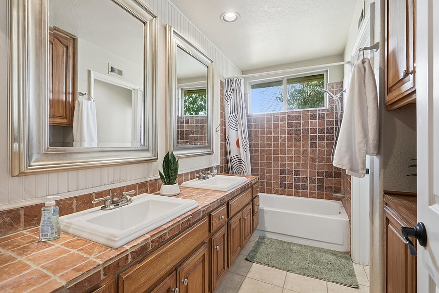 Furnished Finder property 1051934_1 photo 32