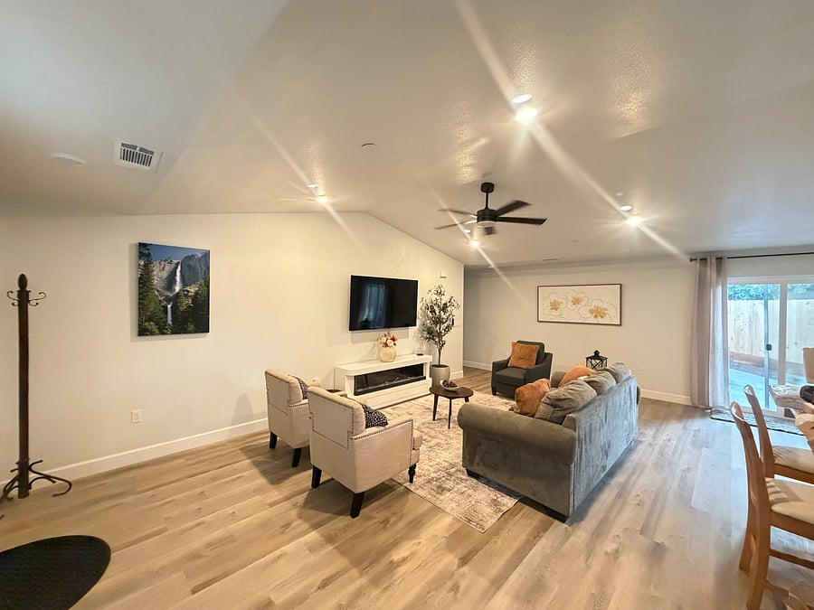 Furnished Finder property 1051935_1 photo 3