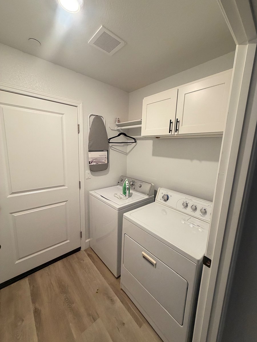 Furnished Finder property 1051935_1 photo 9
