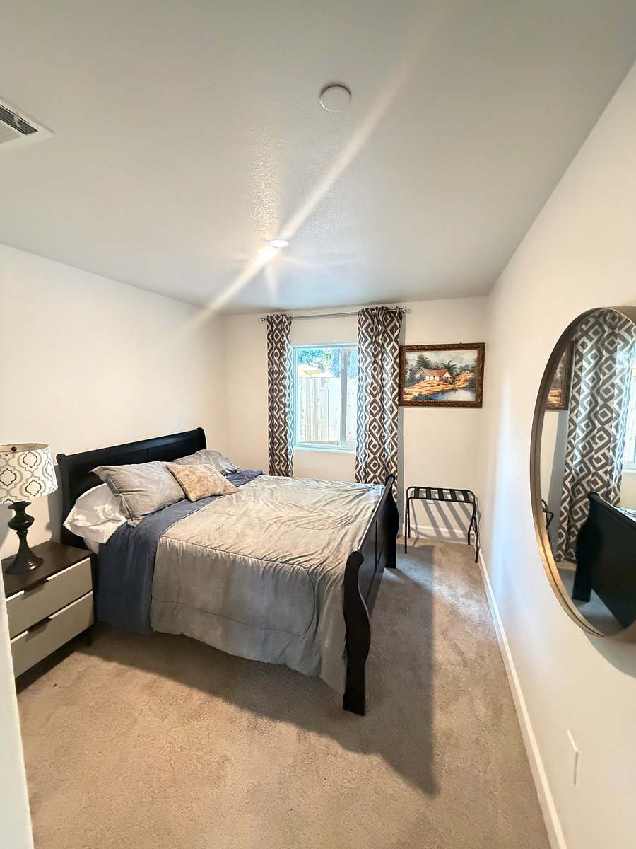 Furnished Finder property 1051935_1 photo 15