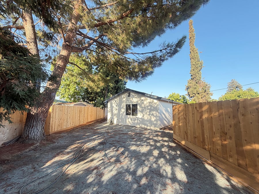 Furnished Finder property 1051935_1 photo 22