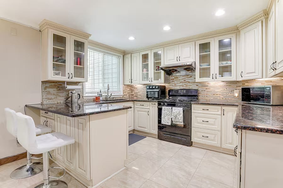 Furnished Finder property 1051942_1 photo 9