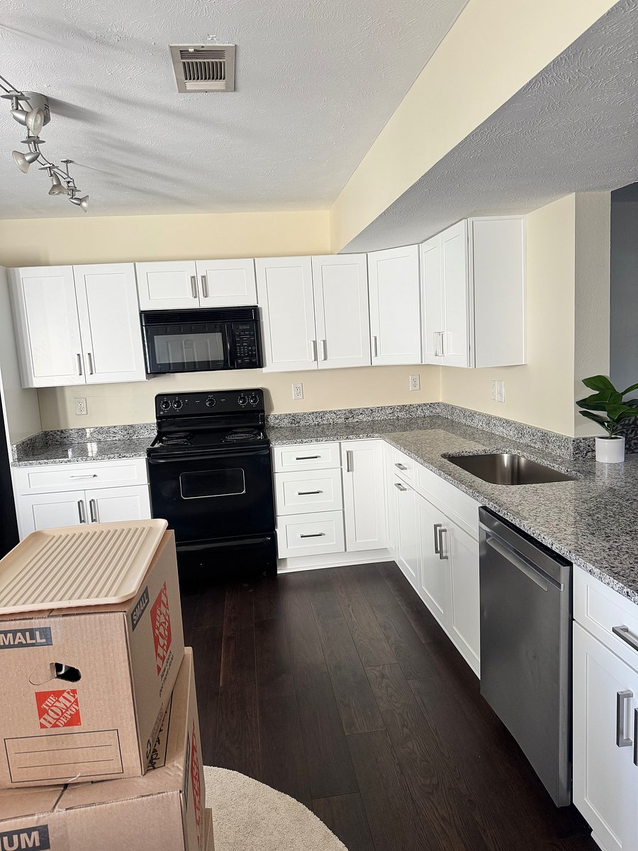 Furnished Finder property 1051946_1 photo 2