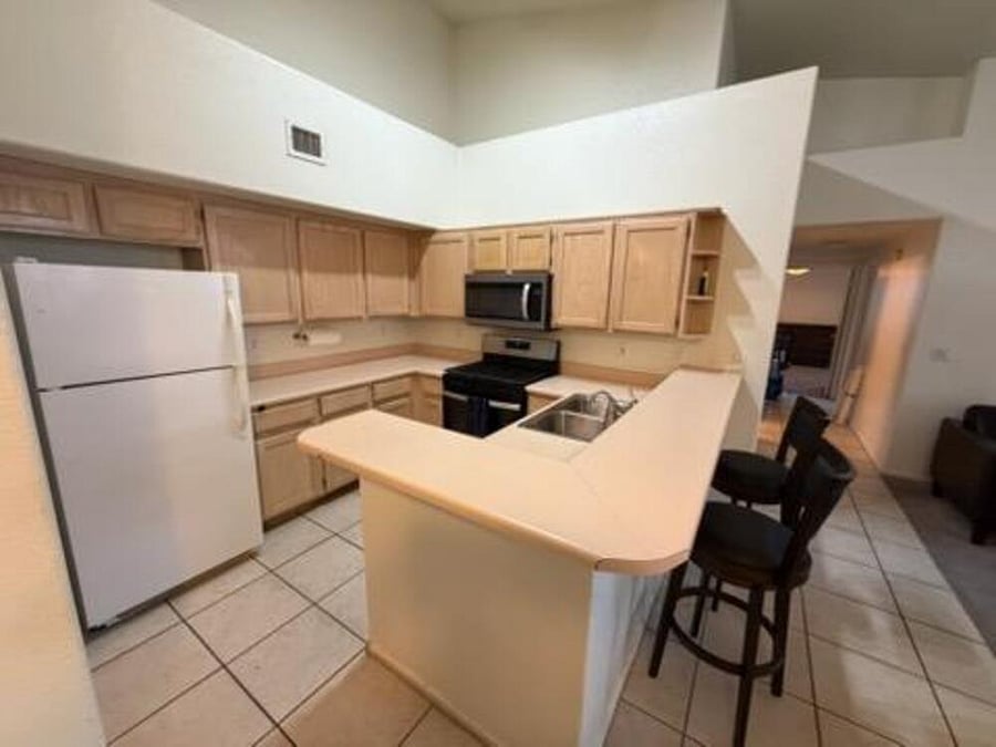Furnished Finder property 1051983_1 photo 4