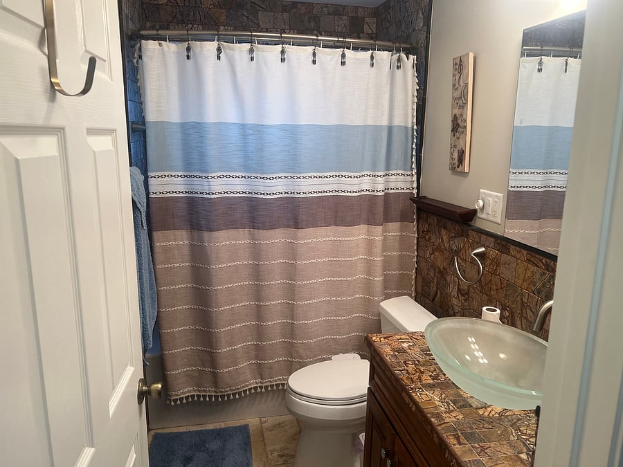 Furnished Finder property 1051985_1 photo 16