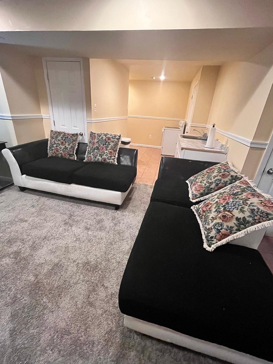 Self contained private basement with a small kitchenette fully set up for you