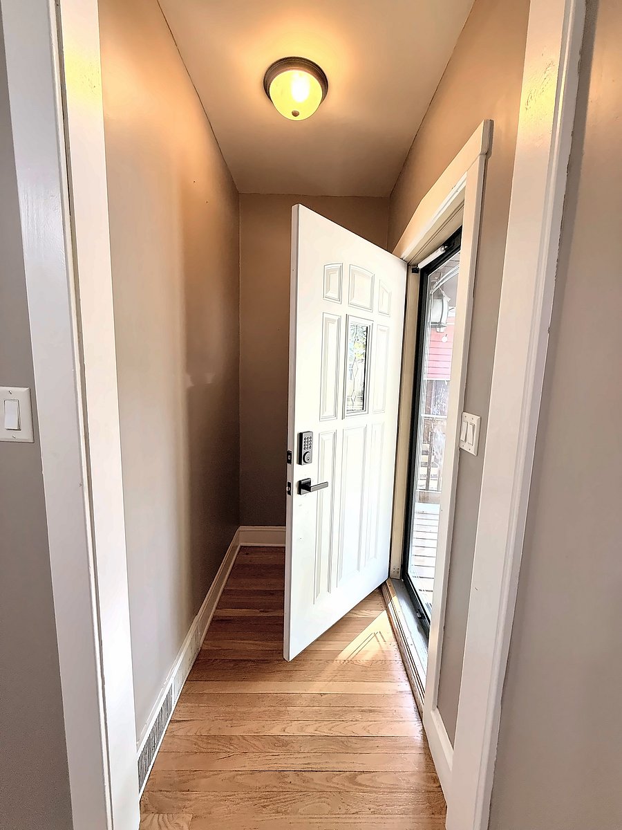 Furnished Finder property 1052027_1 photo 10
