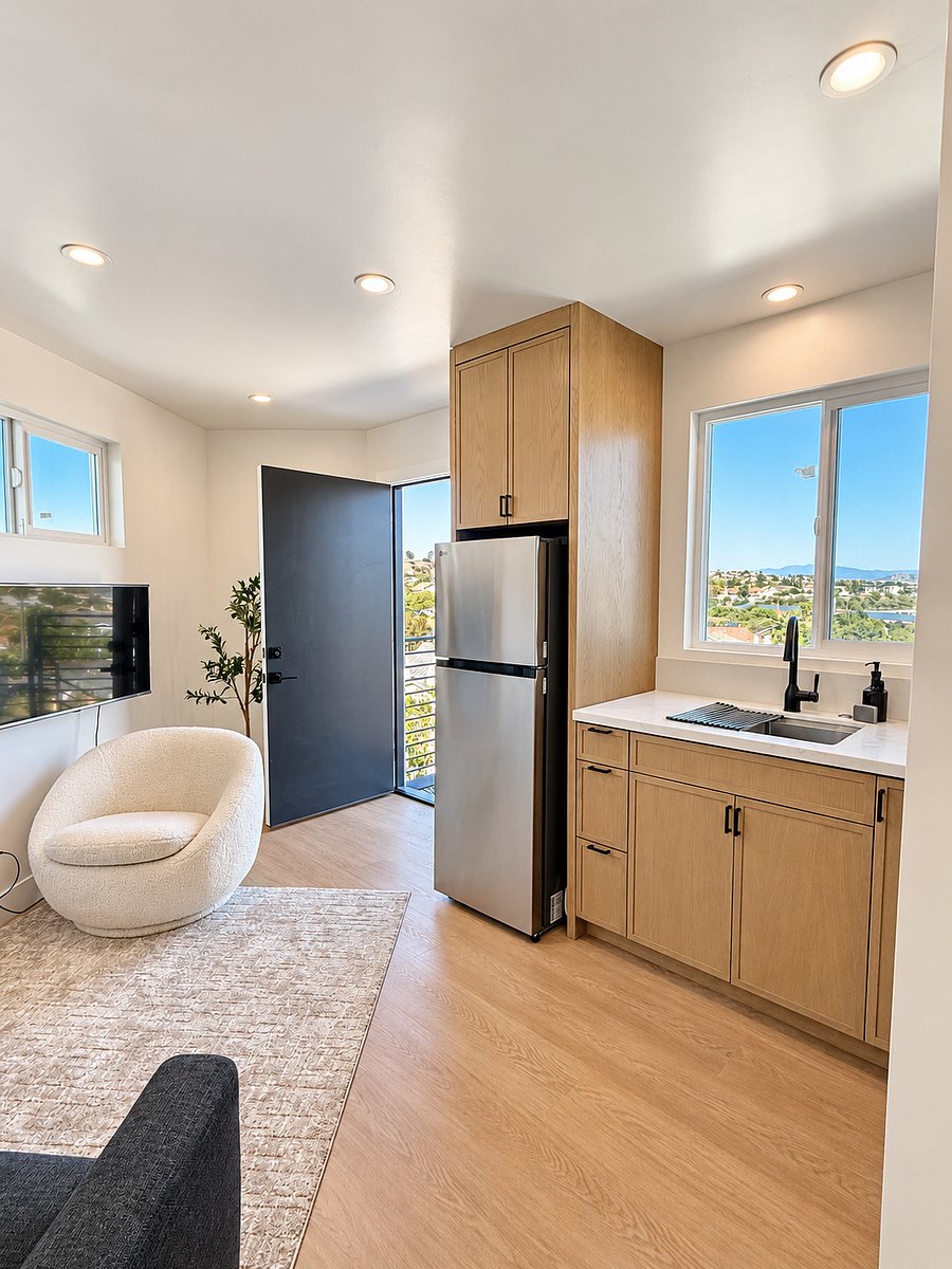 kitchen / living area