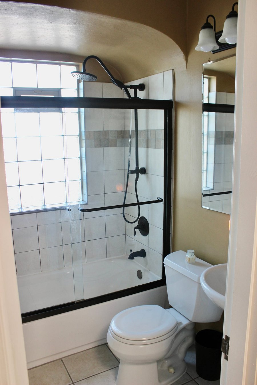 Furnished Finder property 1052036_1 photo 7