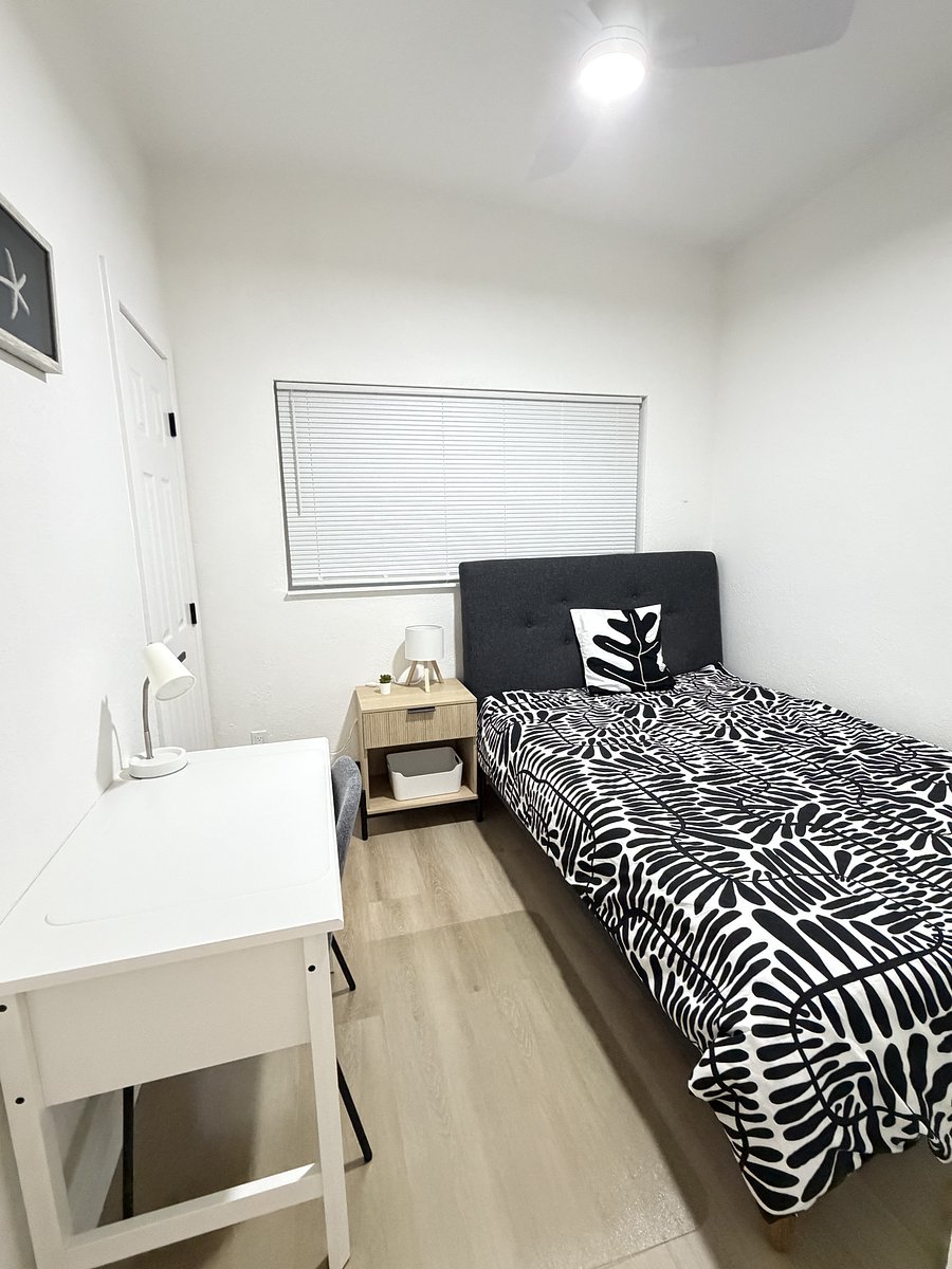 Furnished Finder property 1052052_1 photo 12