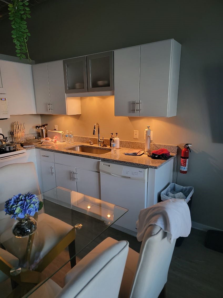 Furnished Finder property 1052053_1 photo 5