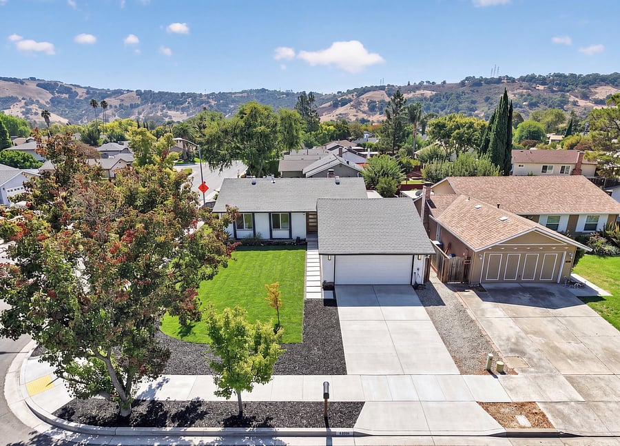 Furnished Finder property 1052074_1 photo 16
