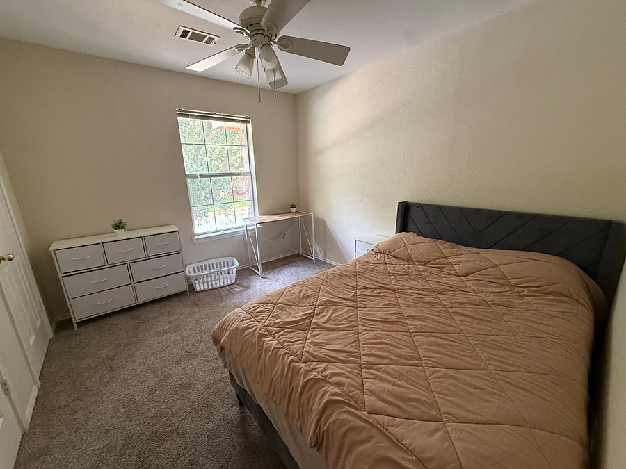 Furnished Finder property 1052075_1 photo 6
