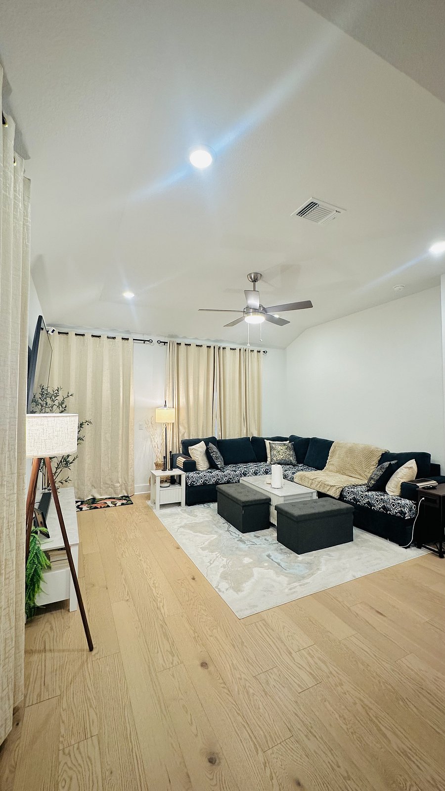 Furnished Finder property 1052079_1 photo 4