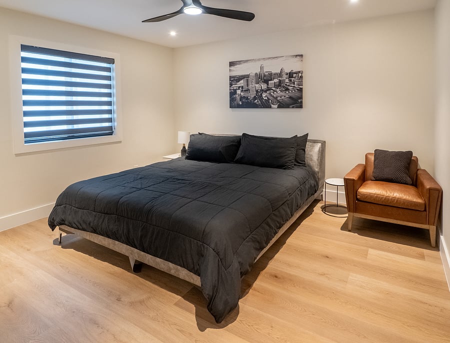 king bedroom guest