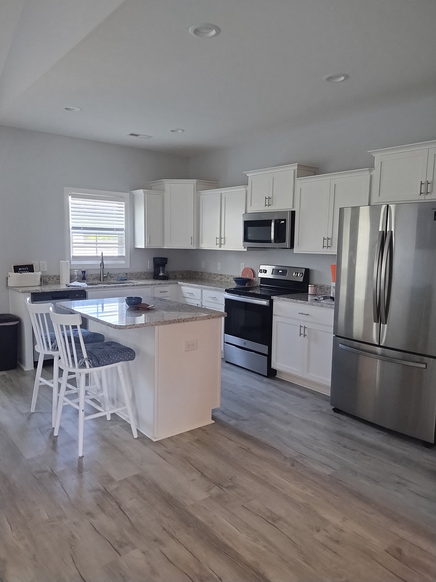 Fully stocked kitchen with island for a great hang-out space