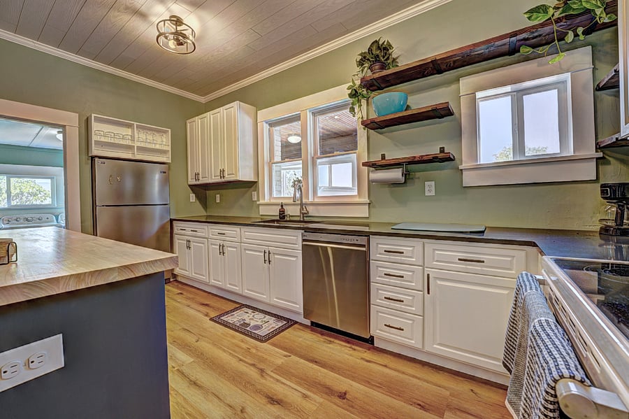 Furnished Finder property 1052102_1 photo 18