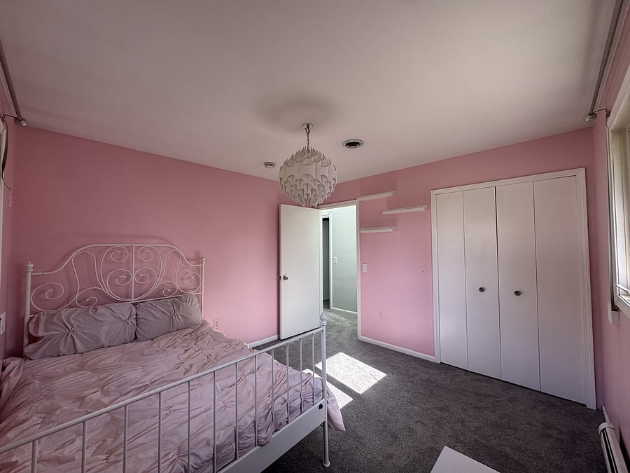 2nd Bedroom Photo 2